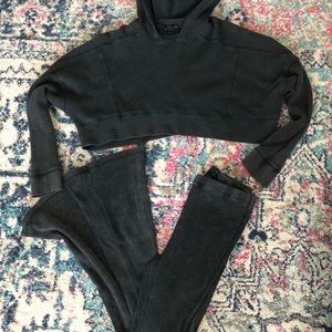 Out From Under Lounge Set